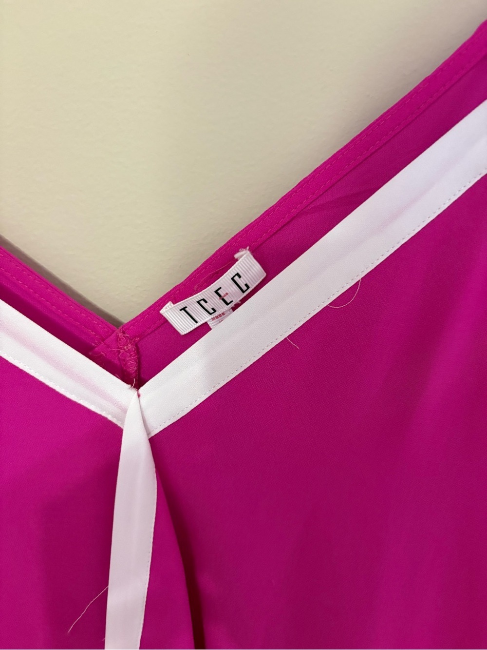 TCEC Magenta and Red Handkerchief Hem Slip Dress with White Trim Sz Sm - Picture 3 of 7